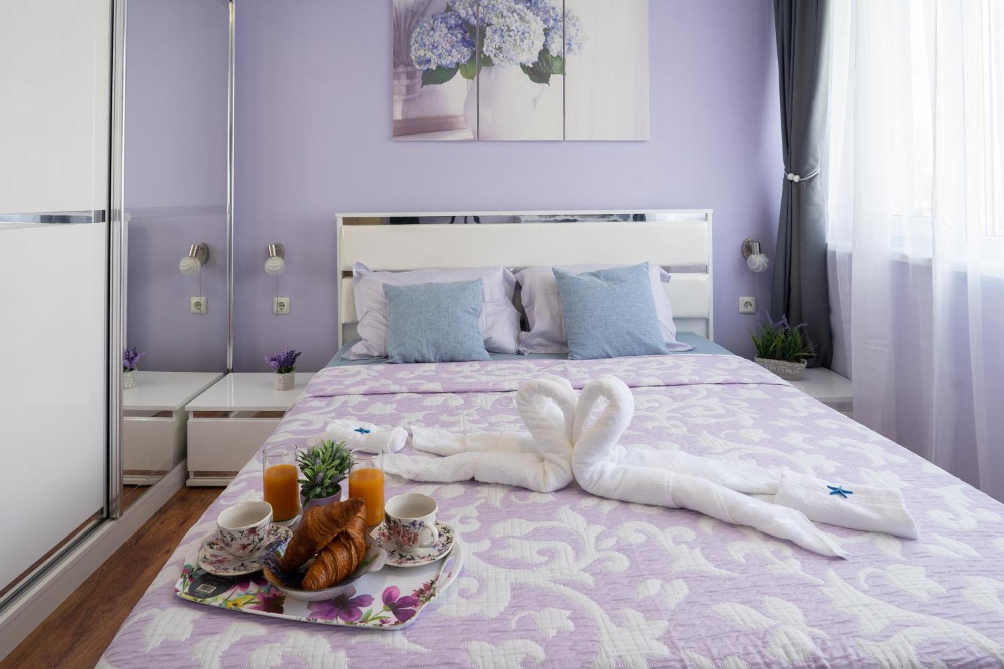 Luxury 2 Bedroom Apartment In Central Varna Extérieur photo