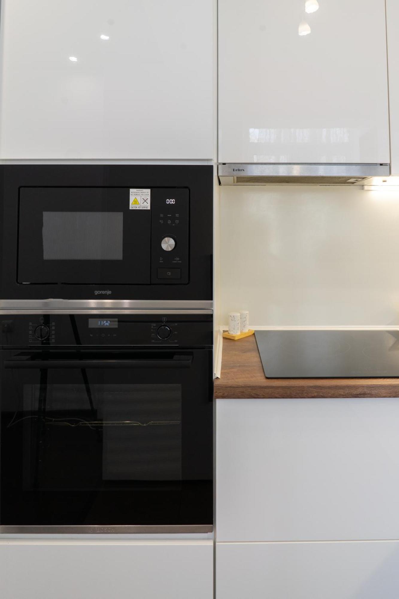 Luxury 2 Bedroom Apartment In Central Varna Extérieur photo